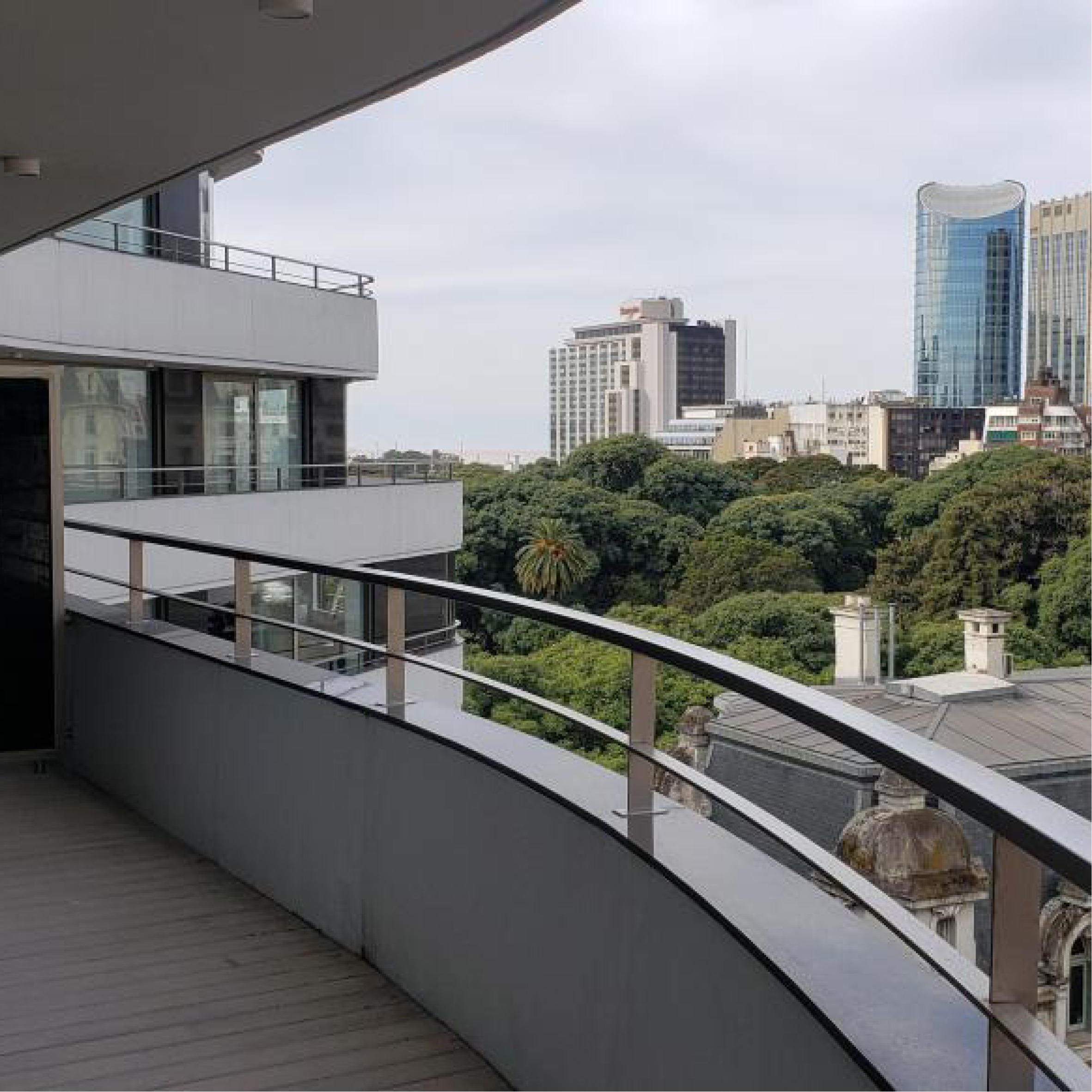 Santa Fé y Maipú, Puerto Retiro, Retiro
